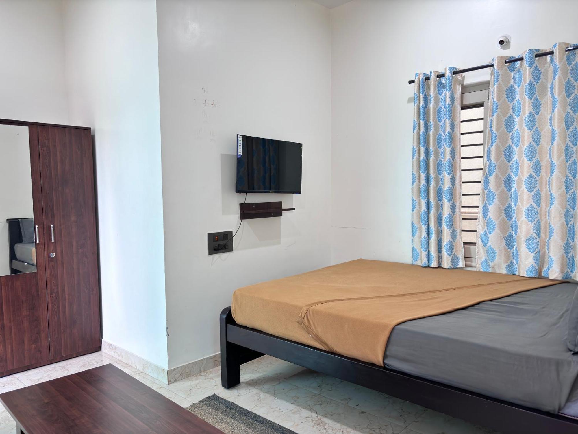 Sri Siri Lodge And Hotel Chikmagalur Bagian luar foto
